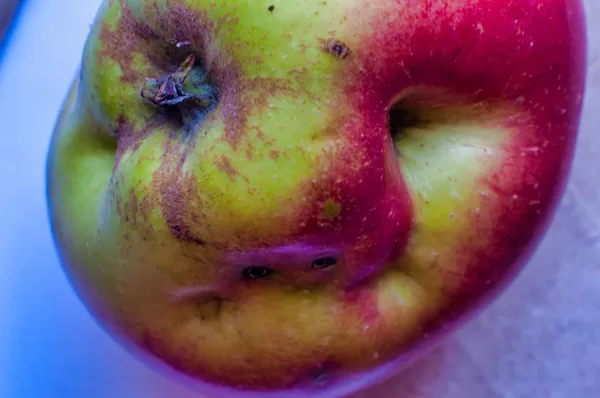 faciès d'une pomme